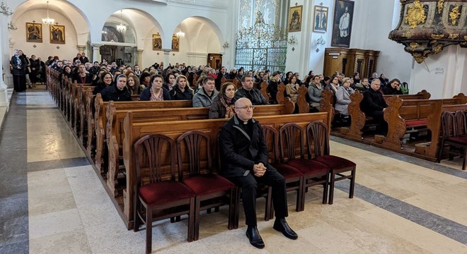 Predbožićna duhovna obnova vjeroučitelja i odgojiteljica u vjeri Varaždinske biskupije